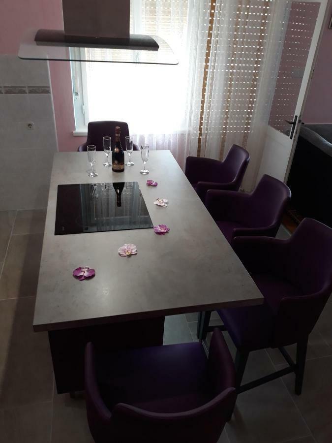 Apartment Vana Trogir Eksteriør bilde